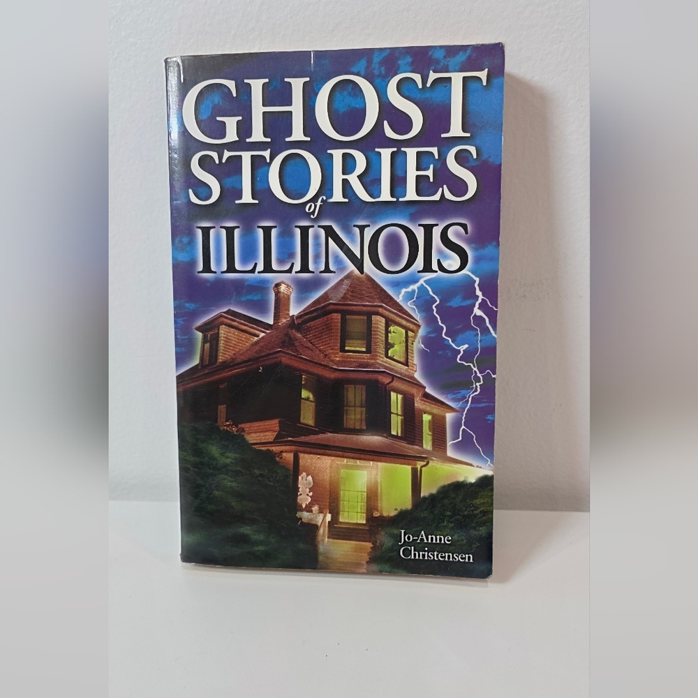 💜Ghost Stories of Illinois Book